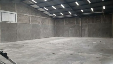 Gudang di mainroad Sadang, akses kontainer