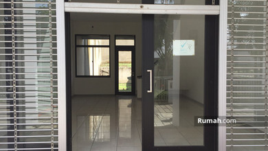 Disewakan Ruko 2,5 Lantai Strategis di KBP