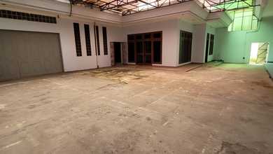 Dijual Ruang Usaha Mewah & Strategis di Kopo Bandung – 1000 m², SHM, Hadap Timur, Bebas Banjir, Listrik 33.000W – Cocok Kantor / Gudang / Investasi