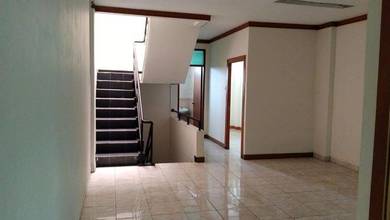 Ruko 3 Lantai di Jalan BKR Pusat Kota Bandung