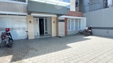 Kesempatan Langka, rumah Mewah di Ciumbuleuit, Bandung, LB 300m²