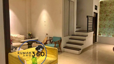 Jual Rumah Strategis di BSD Nusaloka, Tangerang - LT 180m²
