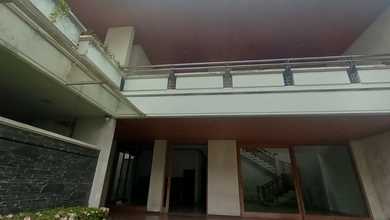 Rumah Elegan di Setiabudi, Bandung, 5 KT, LT 620m²