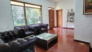 Rumah Minimalis area Cihampelas, Bandung, LT 1123 m2