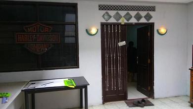 Hunian Mewah di Batununggal, Bandung, 4 KT, LT 240m²