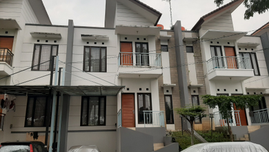 Kesempatan Rumah di Suci, Bandung, LB 80m², Harga 1,6 Miliar