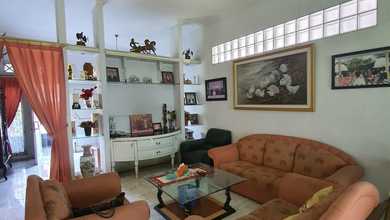 Kesempatan Langka, rumah Mewah di Riau, Bandung, LB 300m²