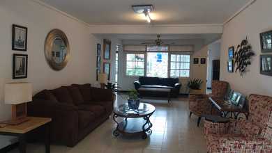 Hunian Prestisius di Kawasan Cipedes, Bandung, LB 400m², Harga 6,5 Miliar