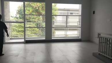 Dijual Rumah Strategis di Kopo, Bandung - LT 150m²