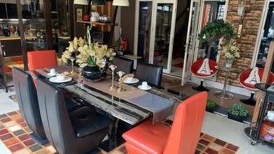 Rumah Mewah di Kota Baru Parahyangan, Bandung, 4 KT, LT 297m²