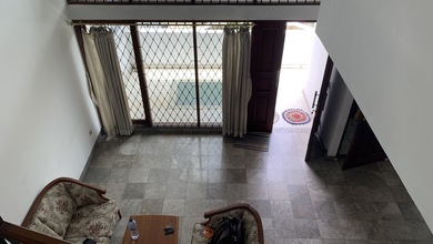 Dikontrakkan Rumah Murah di Setra Duta, Bandung, LT 240m²