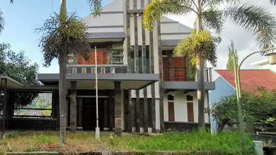 Rumah Mewah di Dago, Bandung, 5 Kamar Tidur, LT 500m²